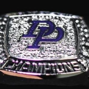 The official page of Dr. Phillips Football. Never less than the best. 105-31 since 2011. Follow on IG: dppantherfootball - 8A 2017 State Champions🥇🏆