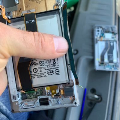 DritPhoneGuy's profile picture. I’ll fix your phone👍🏽