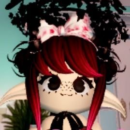 - Roblox User: yCupcakeeh - She/Her - I FOLLOW BACK! -