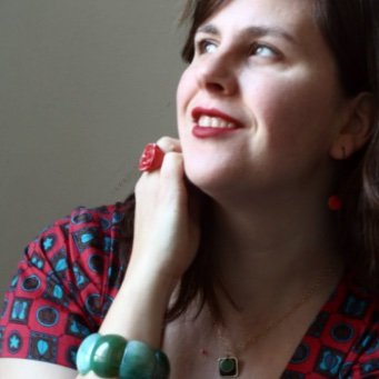 Fiction writer, Berlin/Bay Area babe, mom, clothes horse and passionate thrifter, more of a dog person than a cat person