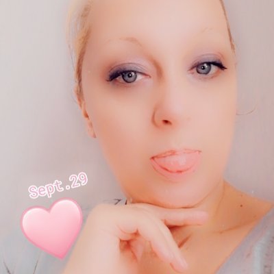 juliePlqt's profile picture. Maman 40ans 🇱🇺
Maman de 4 adorables 👬 💙👭❤ 
👻juliie1981👻