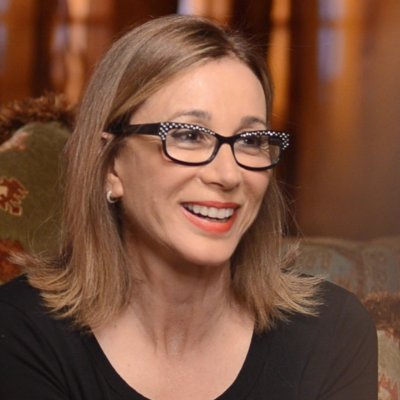 ShariFoos's profile picture. Creator of @NarrativeMethod, Marriage and Family Therapist, adjunct professor, Narrative Medicine scholar, wife, mother and improvisational artist.