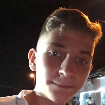 HakanTaner0's profile picture. 16 yaşındayım daha okuyorum