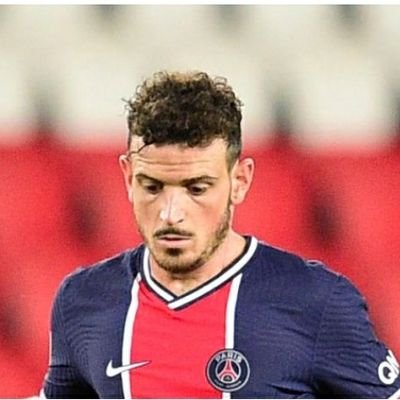 Vaalent1's profile picture. 🇫🇷🇮🇹🇨🇱🇵🇱   
Prof, Lyon 3, Expert International