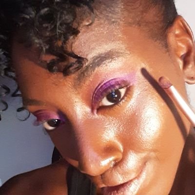 HouseofFloww's profile picture. 💛 DANCER / MODEL / ACTRESS 💛 
💛 Living My Life Like It's Golden 💛