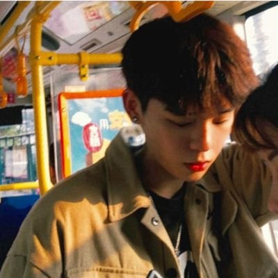 Autumn36985152's profile picture. 地址成都想找个固炮，手细长