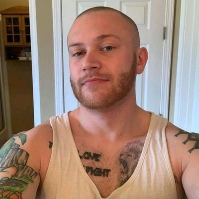 I'm Kevin from Illinois and I'm single for some years now looking for a partner to go far in life with and I'm also open to relationship.
