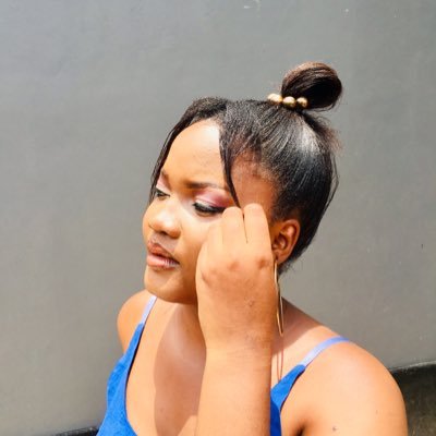 Roinay16's profile picture. I write !