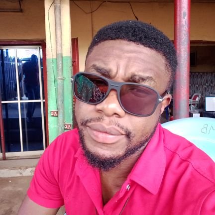 IamVeenseen's profile picture. Son of Vincent. #CFC
MarTech, MarComms and Corporate Comms expert.
Writer | Corporate Compere