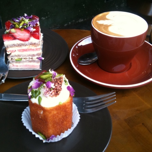 olyalphy's profile picture. I'm a tech enthusiast who wants a sustainable future.