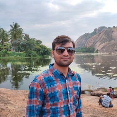 parvishmarmat's profile picture. 