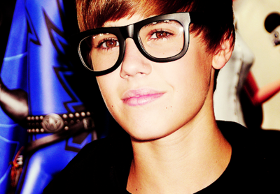im a belieber follow me!!! pleaseee #MuchLove ♥