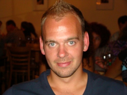 Commerciële Economie HAN - Marketing - Minor communicatie 2.0 - Social Media- Voetbal - Reizen - Familie & vrienden - Eten