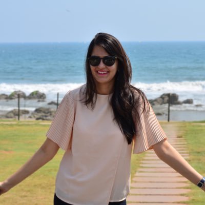 💁♀️ Fun Loving | 🐝 Busy Bee | 📱Instagrammer @krazykomkaptures | 🍴Foodie 💻 Marketing & Advertising📍Indian expat in UAE