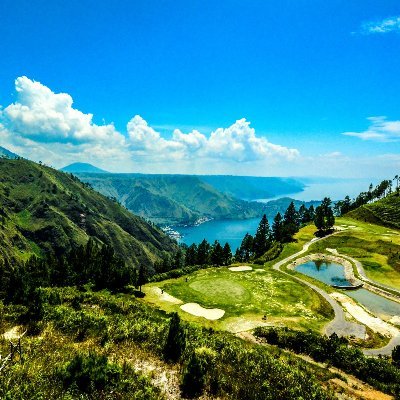 LecamOmbeline's profile picture. Etudiante en master MEEF au CUCDB à Dijon.