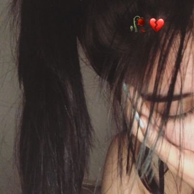 I1yfZYcFE4jhnet's profile picture. متكئبه عشان محدش فاهمني 
وانه بطبعي بنت مزاجيه جداً
ومهتمه للتفاصيل الصغيره 
وممكن ابسط الاشياء، بتزعجني 
وتغير مودي للاسوء.