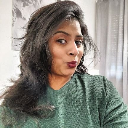 rati16motewar's profile picture. 