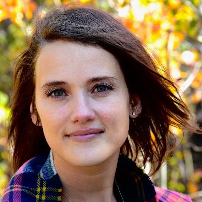 Fiction Editor at table//FEAST | I’ve never met a bobby pin I couldn’t lose | https://t.co/fEDrCwh7NA