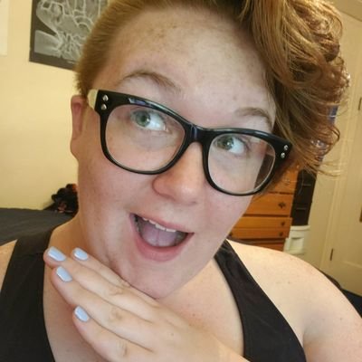 samamam_baker's profile picture. am i socially relevant now? | She/Her