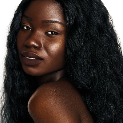 We celebrate Black Women who inspire us to #FeelCute by confidently & unapologetically walking in Grace, Poise & Femininity. See more @QTBootyMagazine 💋