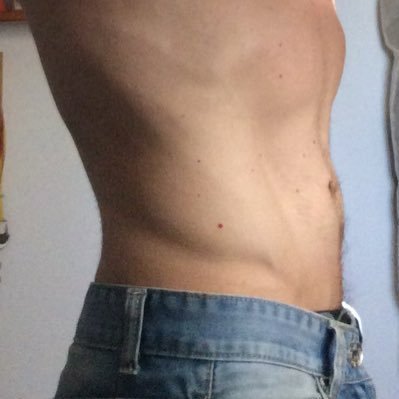 JavRompolit's profile picture. Esclavo perteneciente a DIOSA @malaxxbaba_, a merced de Su exclusiva voluntad. No tengo interés alguno en interactuar con otras Amas.