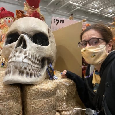 LaMenaScience's profile picture. Fantastic science, now with adequate jokes!