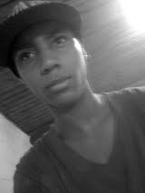 guiinhoh_fs's profile picture. sabe, quanto mais próximos ficamos de algofica mais difícil vê-lo.