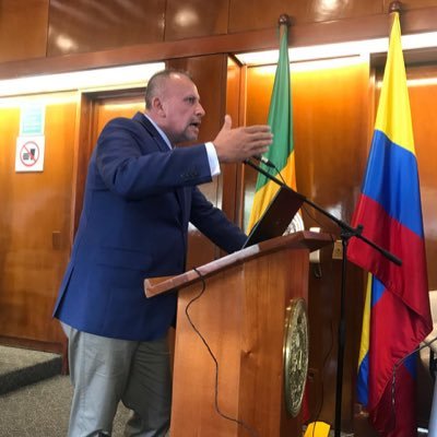 ABOGADO, ESPECIALISTA Y MAGISTER D. PUBLICO. DOCTOR EN DERECHO UEXTERNADO. La Licitación Pública. #ErnestoMatallanaresponde #ErnestoMatallanrecomienda