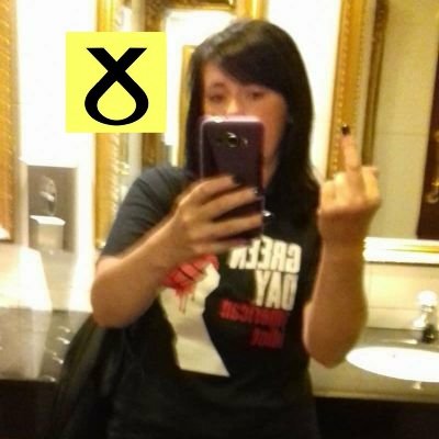 Lefty Scottish Indy supporter who likes sweary words Studio Ghibli and metal. Dislikes racism, bigotry, homophobia and transphobia. Also a COTF