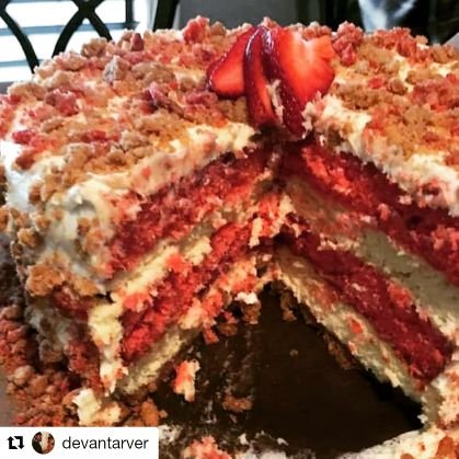 DevinneDining's profile picture. Best Cakes in Arlington