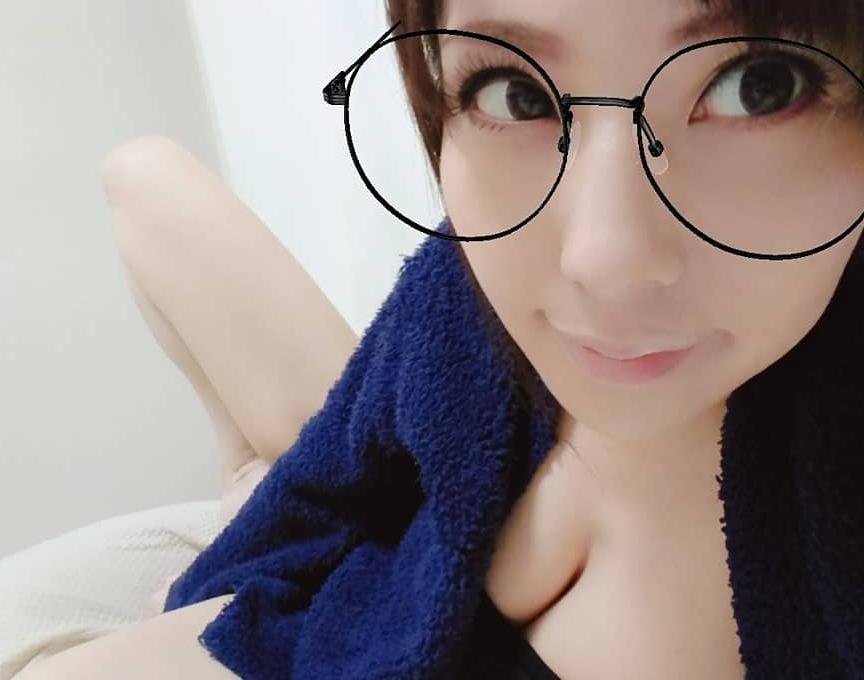 彼氏のいないエッチな女性で、ぜひナンパされたい(^_-)-☆ フォーしたら、写真送ってあげる～
 🎀😚😊