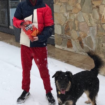 leedee645's profile picture. 🔜