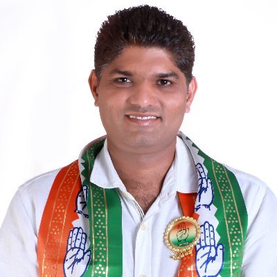 Councillor-Surat Municipal Corporation|| Syndicate Member -Veer Narmad South Gujarat University|| AICC Member