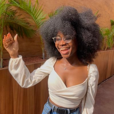 🇬🇭🇹🇿 || Kiswahili Translator | Natural Hair Enthusiast💆🏽♀️🎈|| Raha tu!