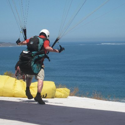 Lo mío es la consultoría. 
La calidad es la solución , no  el problema.  
#Parapente  #amoelsur  
Piensa libre.