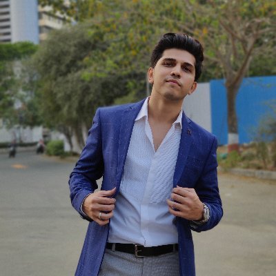 Aspiring Web Dev...
Codes 💻 | Guitar 🎸 | Dance 🕺⌛ | Dogs 🦮💞
Imagination into Reality, Memories -$M
#100DaysOfCode #CodeNewbie