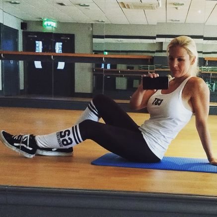 littlebiccy's profile picture. Lois. Enjoyer of: sighthounds, gaming and motorcycles. Vegan 🌱