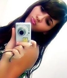 Sonhos não morrem, apenas adormecem na alma da gente ..
                               Me segue aê *-* [ sigo de volta :D ]