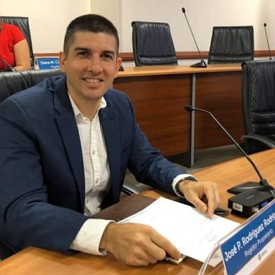 Tico apasionado por la tecnología, el emprendimiento y la estrategia acompañada de acción!