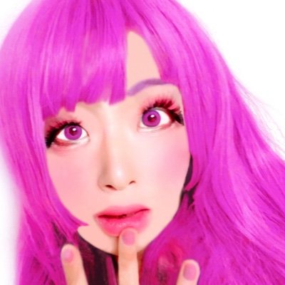 🦄歌舞伎町に舞い戻った妖精🦄 LV49。色々リハビリ中。写真はイメージです(実在しません)。西武新宿と花園神社の間を行ったり来たりしてる酒クズ。お仕事はデザイナー。グラフィック・Webデザイン、スチール(写真)・動画の撮影・編集などができる。お仕事ご依頼等は→DMください♪ 生息地：歌舞伎町・川越。