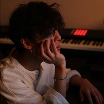 bygfile's profile picture. daily yongguk pics, gifs and videos!