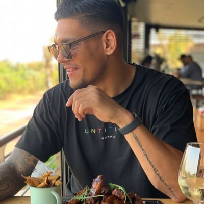 Professional rugby player. South African living in France. instagram: @luke_stringer
