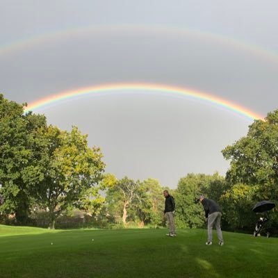 Dad to 2 beautiful boys, batting above my average with the Mrs. Football coach/fan (NCFC, Wroxham FC), golfer and petrolhead. Do. Or do not. There is no try.