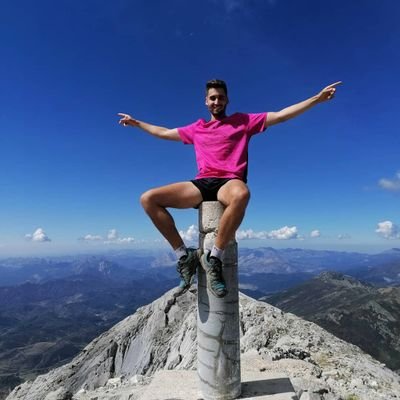 daaviidpeereez9's profile picture. 