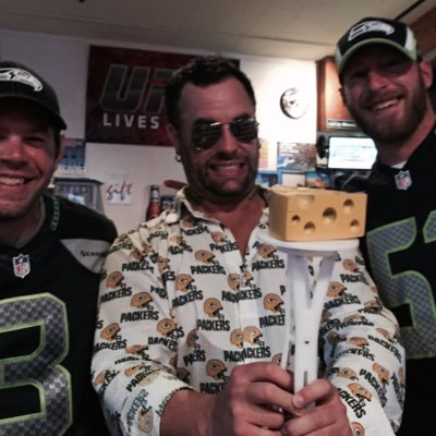 applesaucefence's profile picture. Rabble Rouser | Cat Enthusiast | Vodka Connoisseur | Green Bay Packers Fanatic