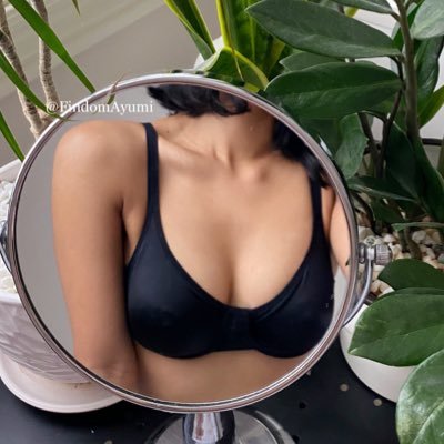 Half asian half sadistic succubus. Full financial dominatrix. Fufill your purpose: https://t.co/VL8ub8oCH4