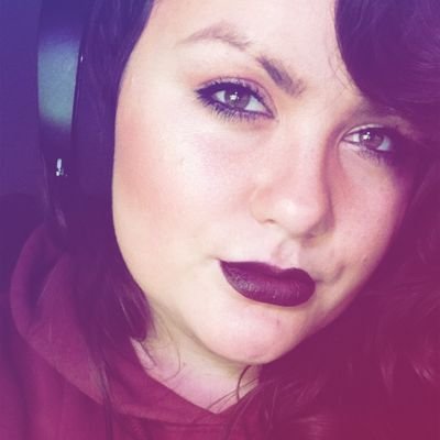 Twitch Affiliate 💜 | Mom with Turner's Syndrome 👨‍👩‍👧‍👦 | Mental Health Advocate and Survivor 💚 | Beauty Addict 💄| Wife 😍