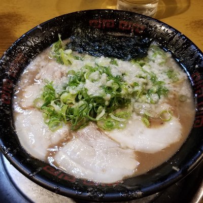 ラーメン大好きで食べ歩きを少々。あとモンブランも大好きなのでケーキ屋さん散策中！(モンブラン３強：ﾏｰﾙﾌﾞﾗﾝｼｭ,Lafca,ﾗ･ﾍﾟｯｼｭ)