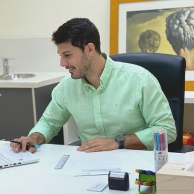 💆♂️ Psicólogo General Sanitario.
👨🏫 Especialista en Ps. de la Educación.
👨🚀 Terapias de III Generación.
🏛️ Consulta || Córdoba | Baena ||
📬 Info MD.