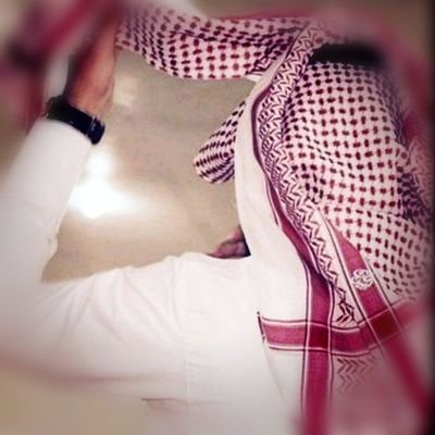 ⠀➝
أحــب أن أكـون نفســي ، وليـس
وجـه مصطنـع ليعجـب الآخــرين . ❥⇣
⠀⠀⠀⠀╰┄┄﴿ 📯 ﴾ ┄┄╯
تفضل/ ي
⬅️
#F3HAD_55